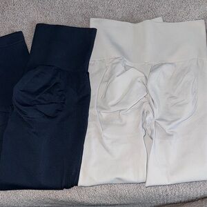 HALARA Blue and Gray Leggings with butt cinching